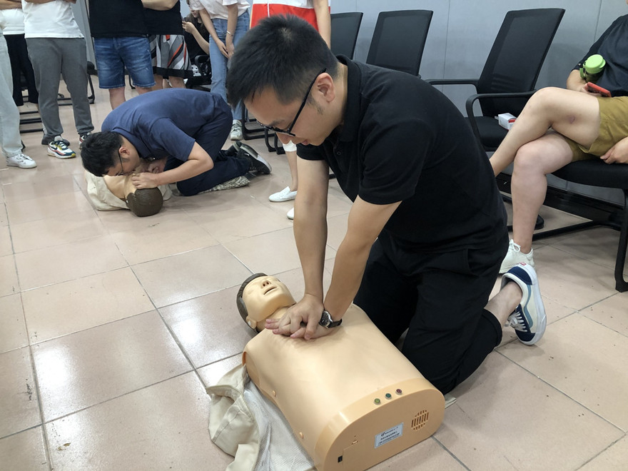 與會人員心肺復蘇技能實操_副本